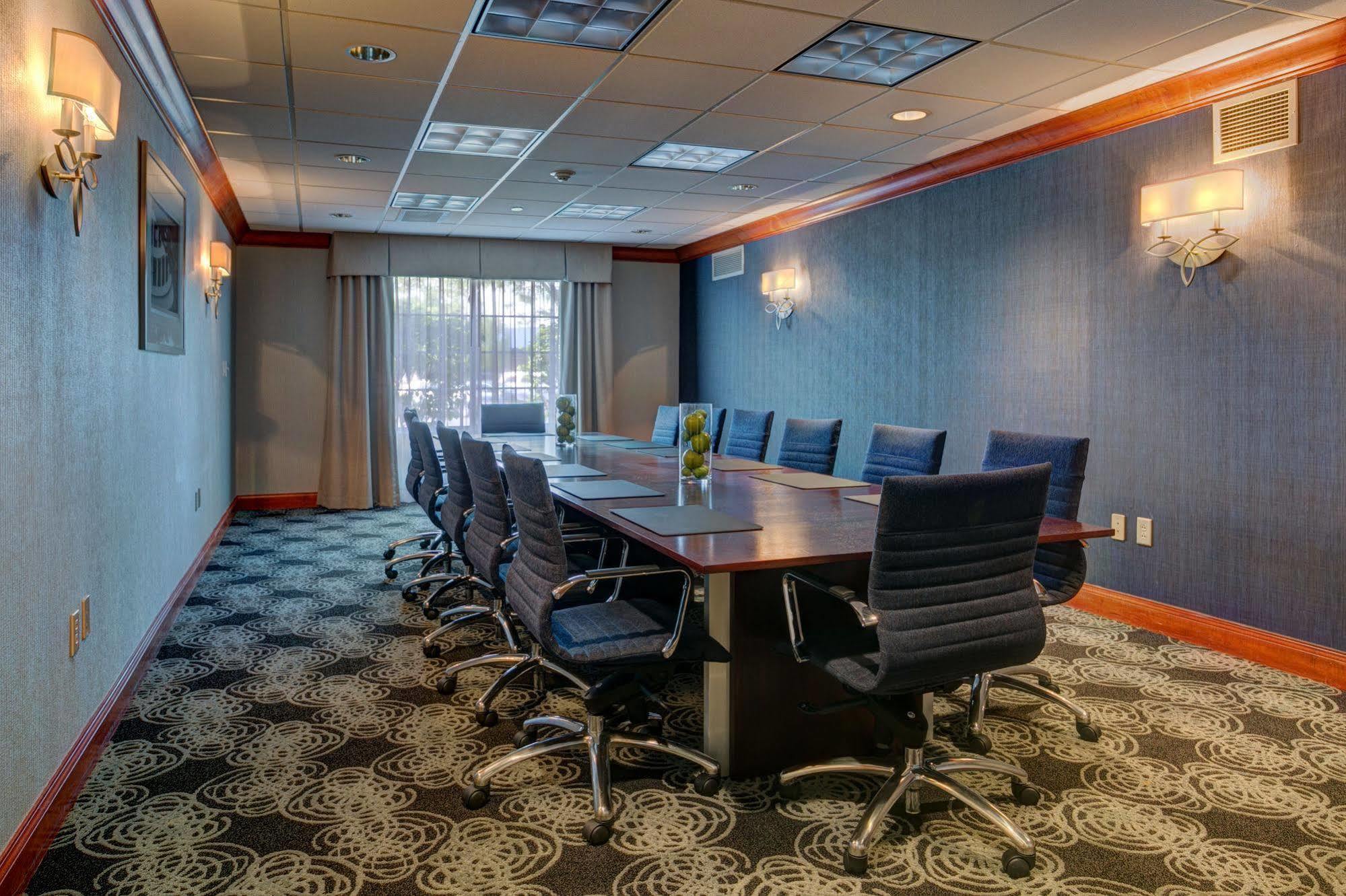 Holiday Inn Milwaukee Airport By Ihg Dış mekan fotoğraf